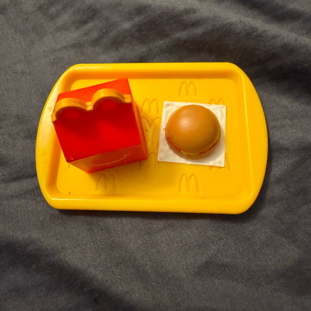 Miniature McDonald’s - hamburger